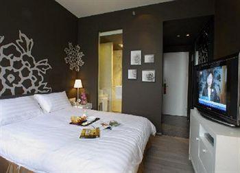 Greentree Pudong Expo Village Hotel 2*